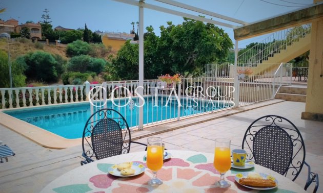 Revente - Villa -
Torrevieja - Torrevieja Centro