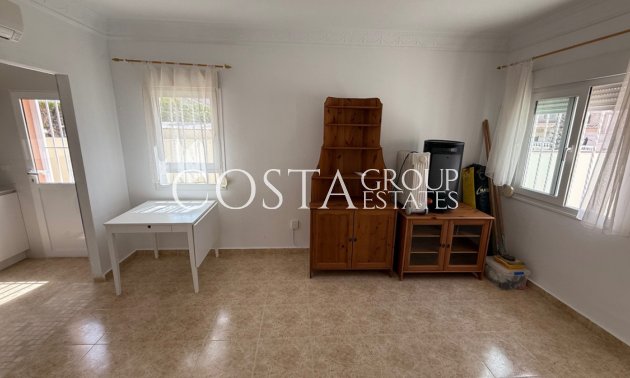 Resale - Villa -
Torrevieja - Torrevieja Centro