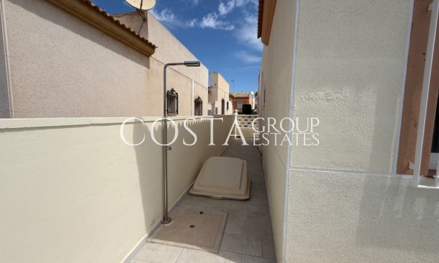 Resale - Villa -
Torrevieja - Torrevieja Centro