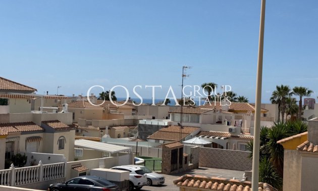 Resale - Villa -
Torrevieja - Torrevieja Centro