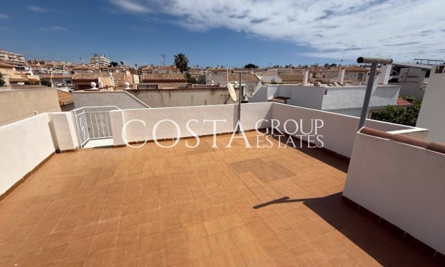 Resale - Villa -
Torrevieja - Torrevieja Centro