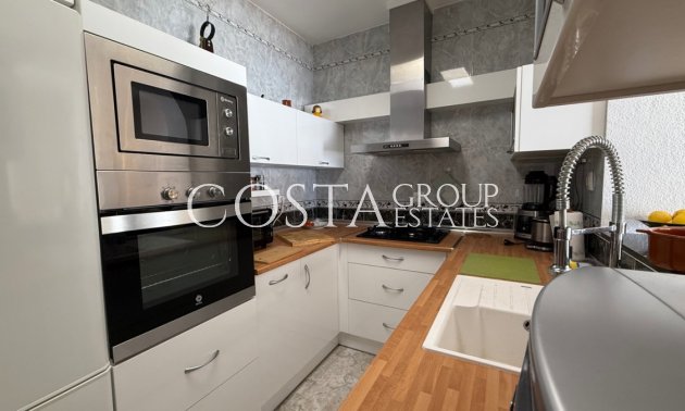 Resale - Villa -
Torrevieja - Torrevieja Centro