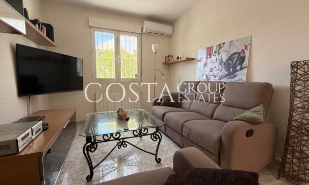 Resale - Villa -
Torrevieja - Torrevieja Centro