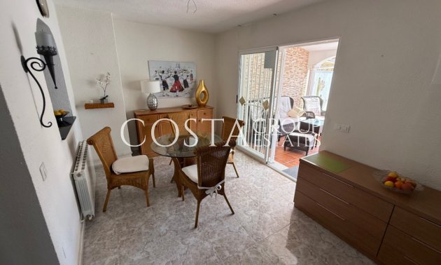 Resale - Villa -
Torrevieja - Torrevieja Centro