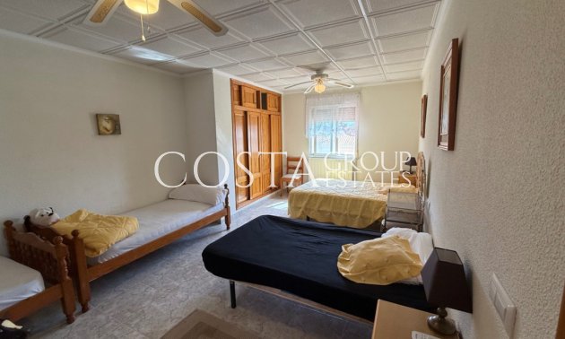 Resale - Villa -
Torrevieja - Torrevieja Centro