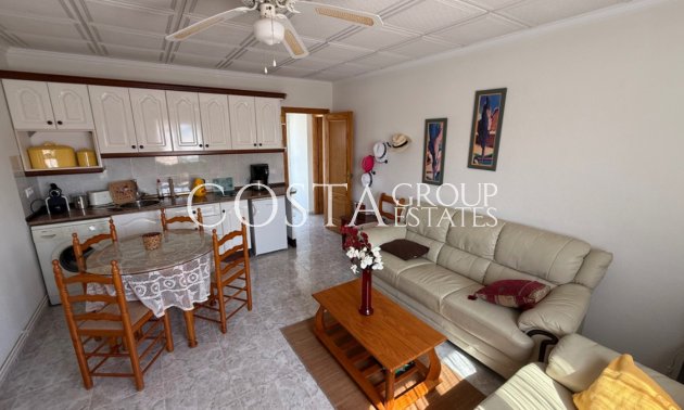 Resale - Villa -
Torrevieja - Torrevieja Centro