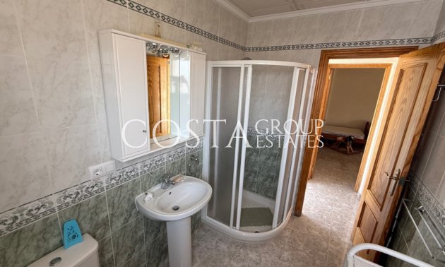 Resale - Villa -
Torrevieja - Torrevieja Centro