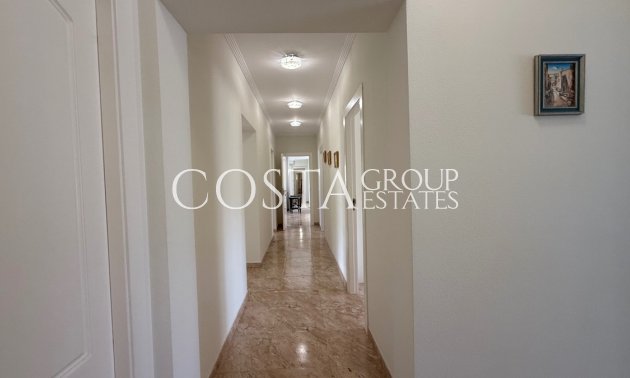Herverkoop - Villa -
Torrevieja - Torrevieja Centro
