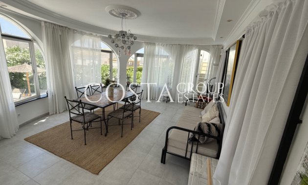 Wiederverkauf - Villa -
Torrevieja - Torrevieja Centro