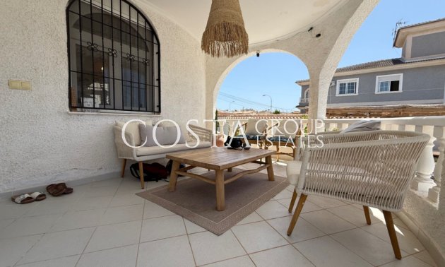 Wiederverkauf - Villa -
Torrevieja - Torrevieja Centro