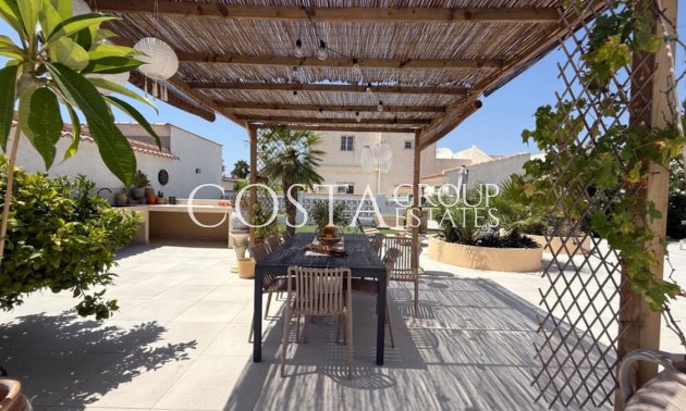 Wiederverkauf - Villa -
Torrevieja - Torrevieja Centro