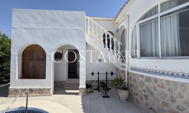 Wiederverkauf - Villa -
Torrevieja - Torrevieja Centro