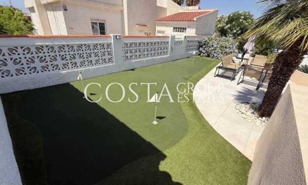 Wiederverkauf - Villa -
Torrevieja - Torrevieja Centro