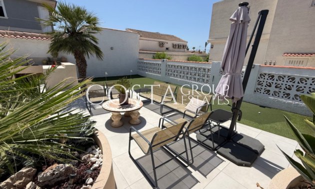Wiederverkauf - Villa -
Torrevieja - Torrevieja Centro