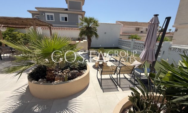 Wiederverkauf - Villa -
Torrevieja - Torrevieja Centro