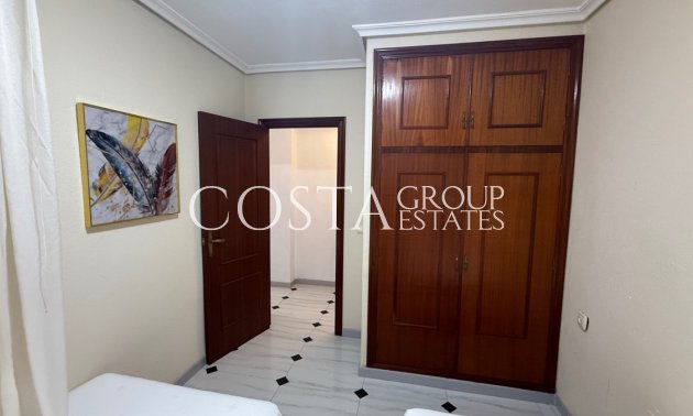 Resale - Apartments -
Torrevieja - Torrevieja Centro