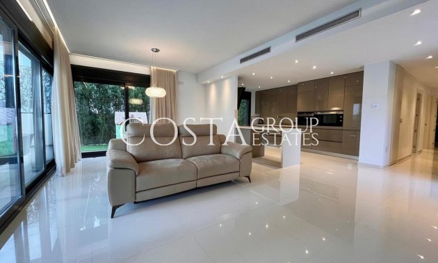Revente - Villa -
Orihuela - Dehesa de Campoamor