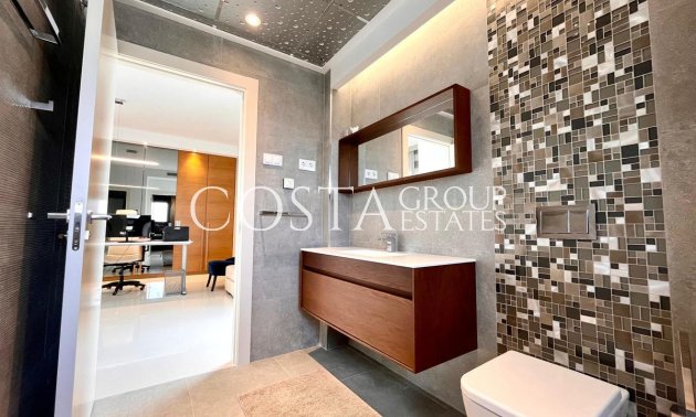 Revente - Villa -
Orihuela - Dehesa de Campoamor