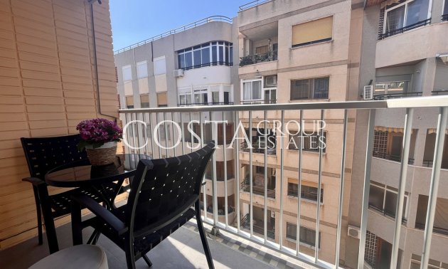 Resale - Apartments -
Torrevieja - Torrevieja Centro