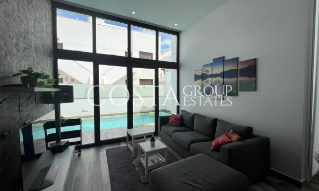 Resale - Villa -
Orihuela - Los Balcones