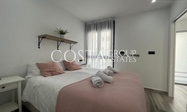 Resale - Villa -
Orihuela - Los Balcones