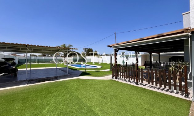 Revente - Villa -
Alcantarilla - Alcantarilla Centro
