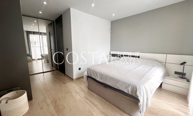 Resale - Villa -
Orihuela - Villamartin