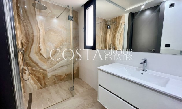 Resale - Villa -
Orihuela - Villamartin