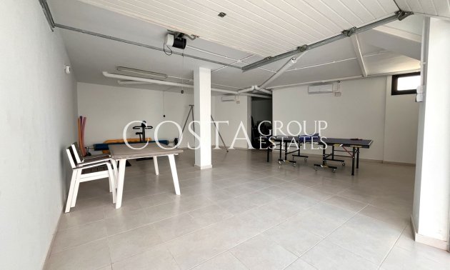 Resale - Villa -
Orihuela - Villamartin
