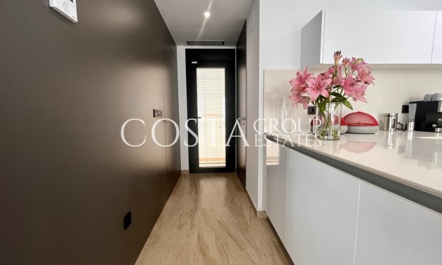 Resale - Villa -
Orihuela - Villamartin