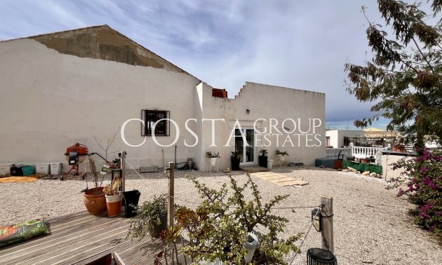 Wiederverkauf - Villa -
Dolores - Dolores Centro