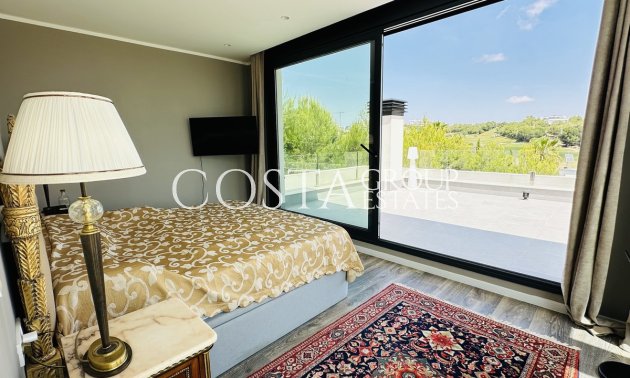 Odsprzedaż - Willa -
Orihuela - Las Colinas Golf
