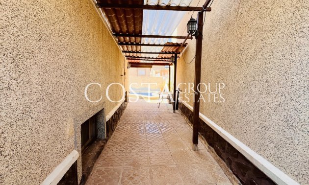 Wiederverkauf - Villa -
San Miguel de Salinas - San Miguel de Salinas Centro