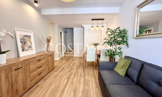 Resale - House -
Orihuela - Playa Flamenca
