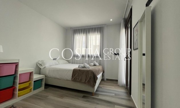 Resale - Villa -
Orihuela - Los Balcones