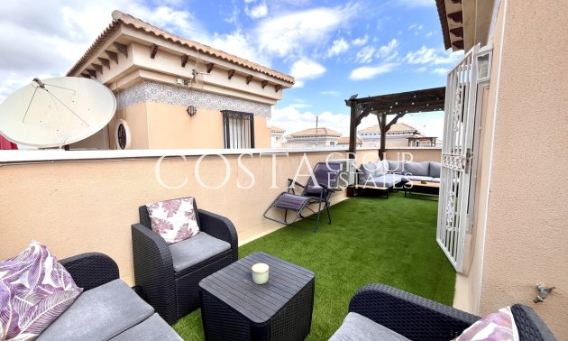Resale - House -
Orihuela - Los Dolses