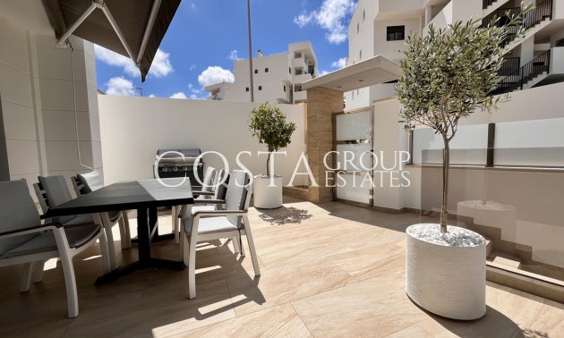 Resale - Villa -
Orihuela - Los Dolses