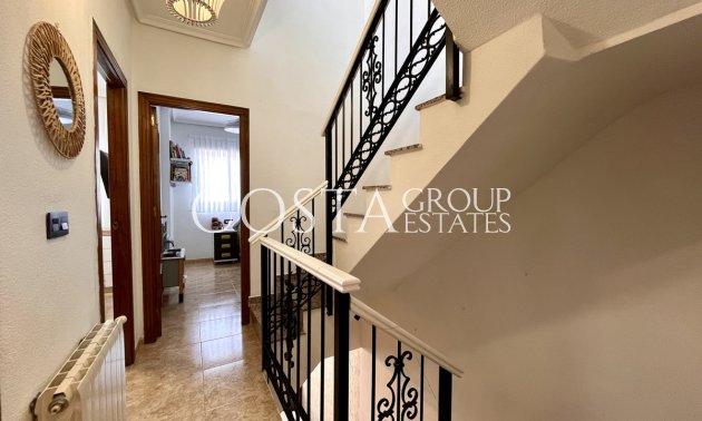 Resale - House -
Orihuela - La Zenia