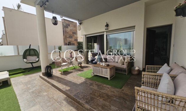 Resale - Villa -
Orihuela - Villamartin