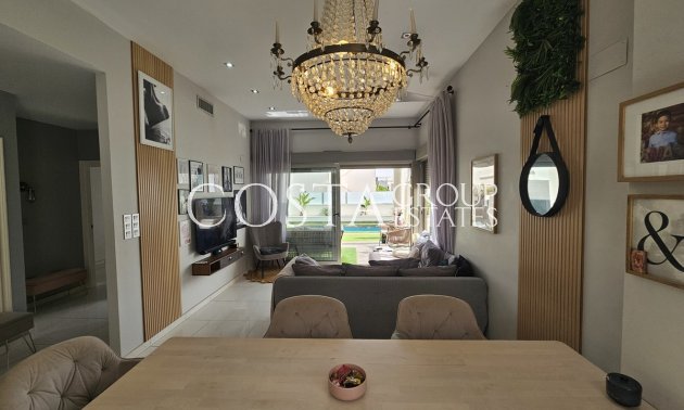 Resale - Villa -
Orihuela - Villamartin