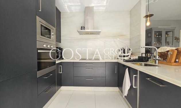 Resale - Villa -
Orihuela - Villamartin