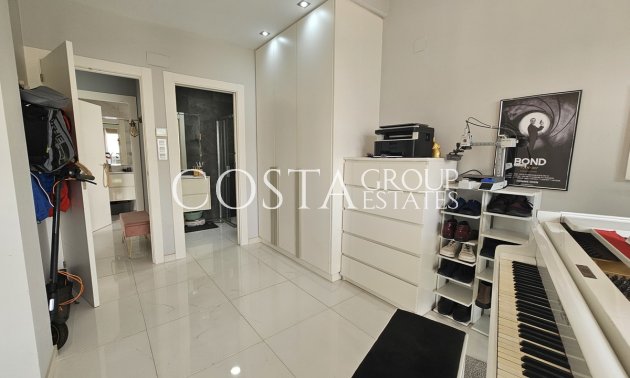 Resale - Villa -
Orihuela - Villamartin