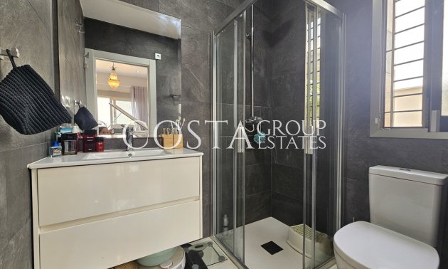 Resale - Villa -
Orihuela - Villamartin