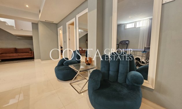 Resale - Villa -
Orihuela - Villamartin