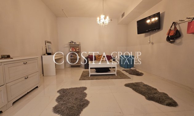 Resale - Villa -
Orihuela - Villamartin