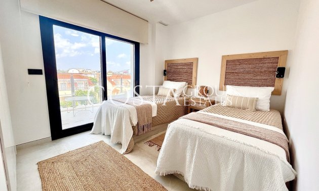 Odsprzedaż - Apartments -
Orihuela - La Zenia