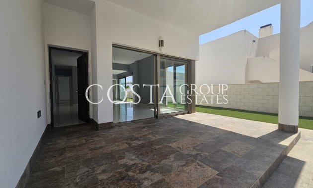 Resale - Villa -
Orihuela - Villamartin