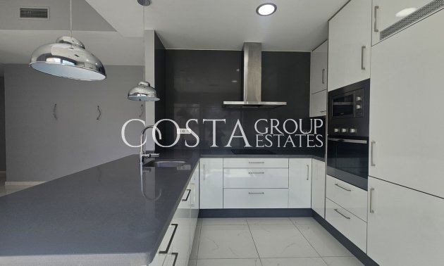Resale - Villa -
Orihuela - Villamartin