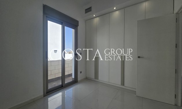 Resale - Villa -
Orihuela - Villamartin