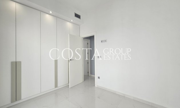 Resale - Villa -
Orihuela - Villamartin